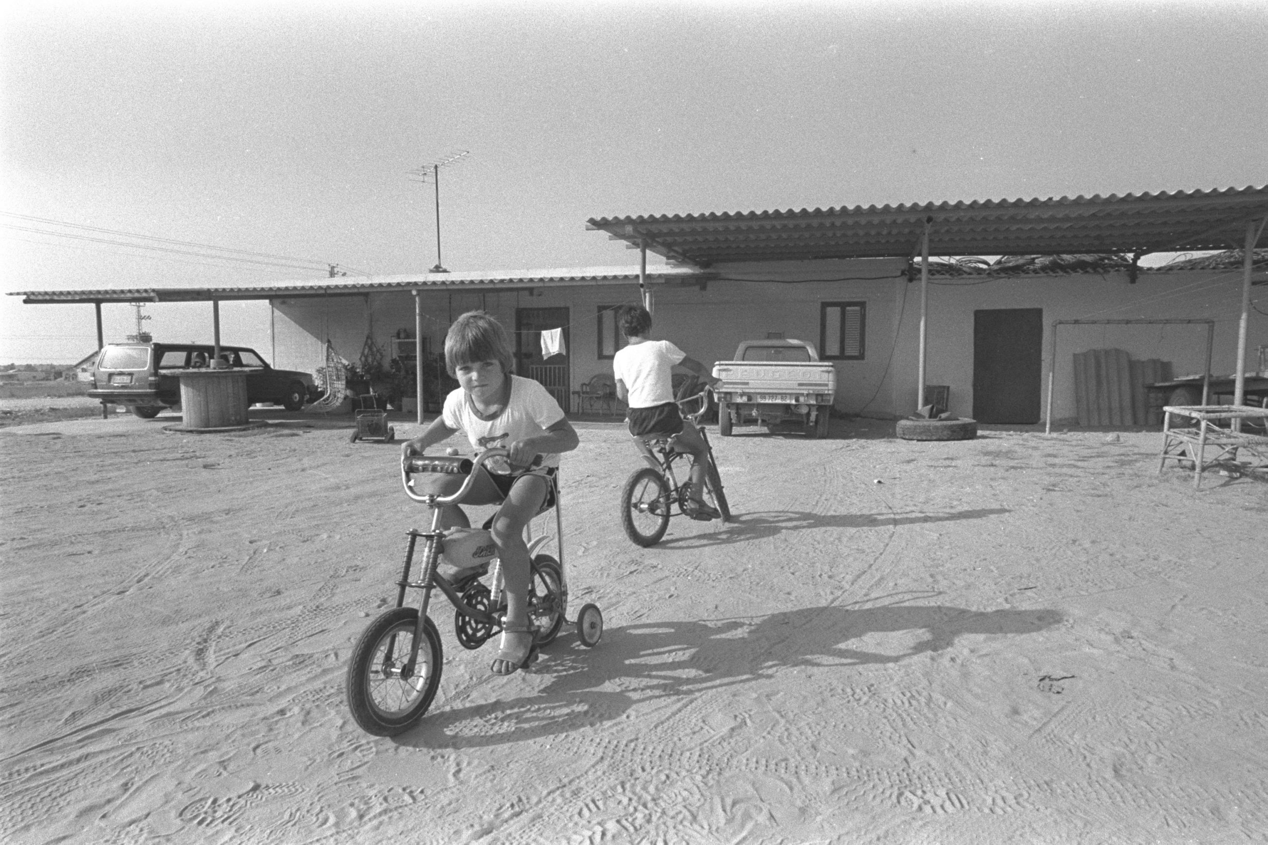 Ein Habsor, 1980s (Shuvitz Miki)