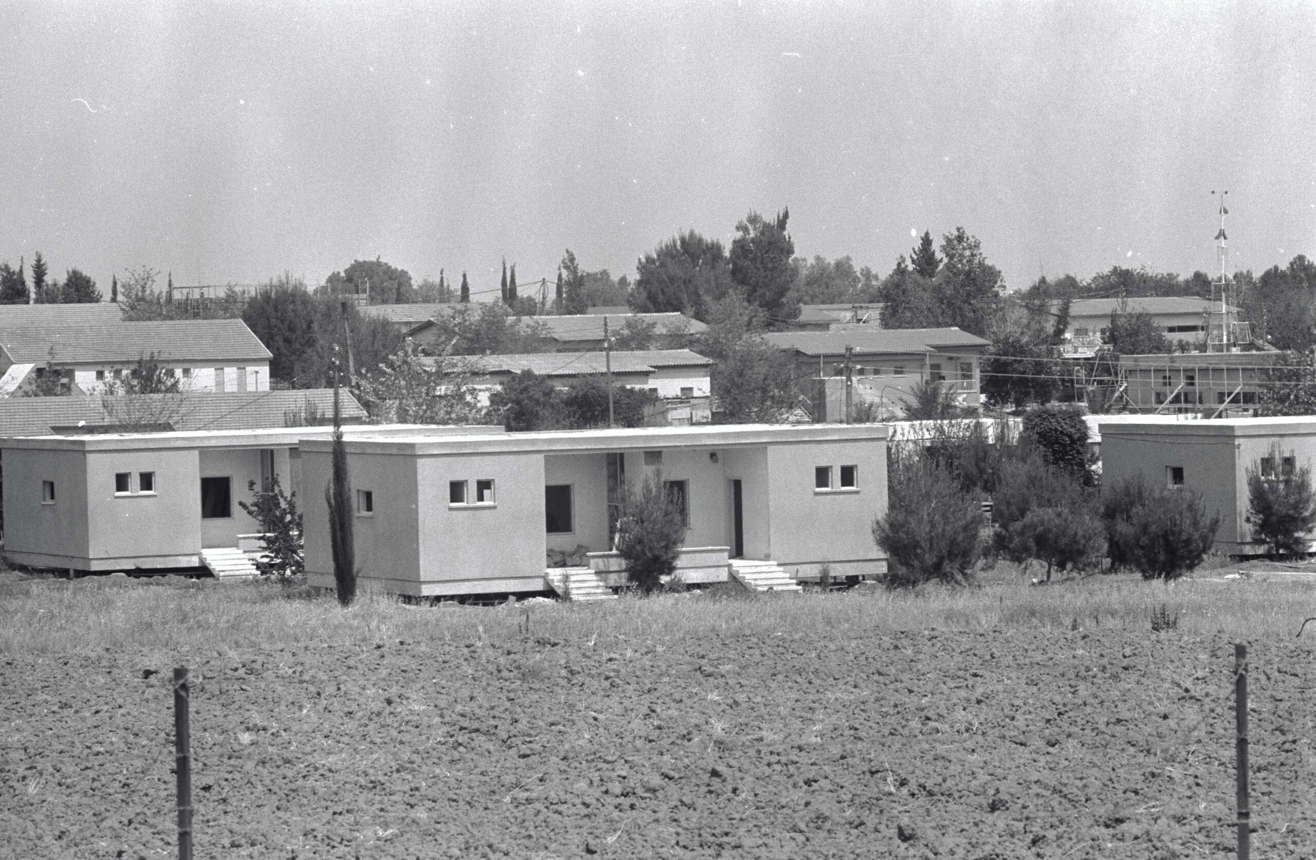 D3013-009 כפר עזה מאי 1970 - דב דפנאי