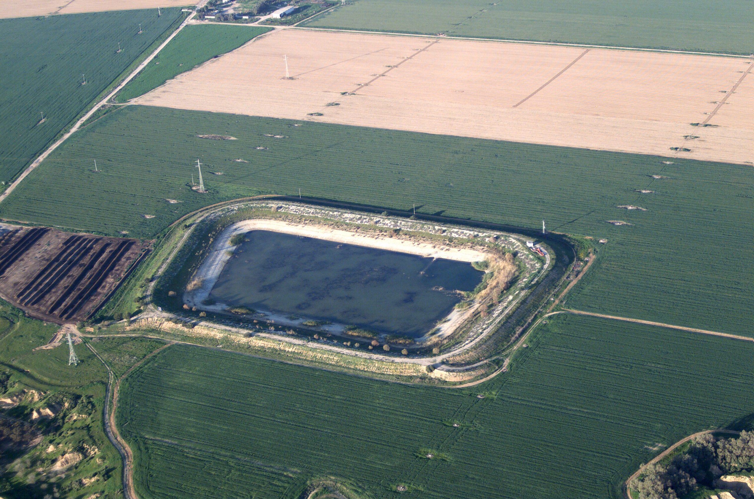 Holit water reservoir (Benny More, KKL-JNF Photo Archive)